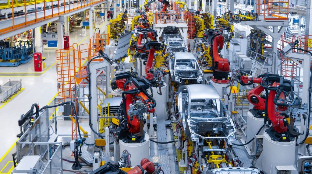 General Motors Might Go Bankrupt, Analysts Warn automotive industry