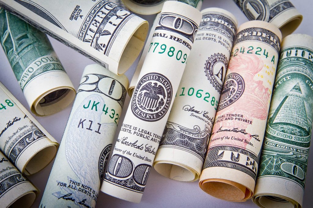 US Invests $250 Taxpayers’ Money in Banks dollars